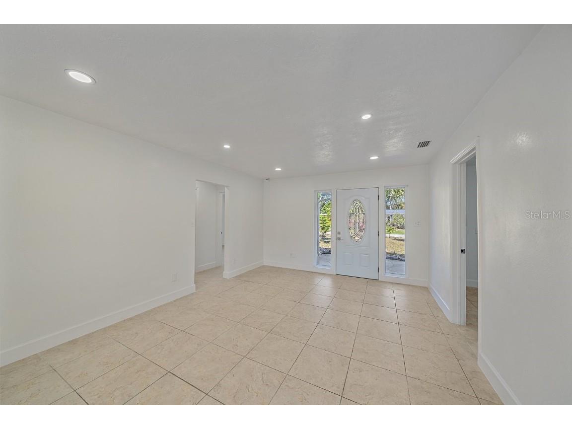 2138 Pine Terrace Sarasota FL 34231 O6367163 image8