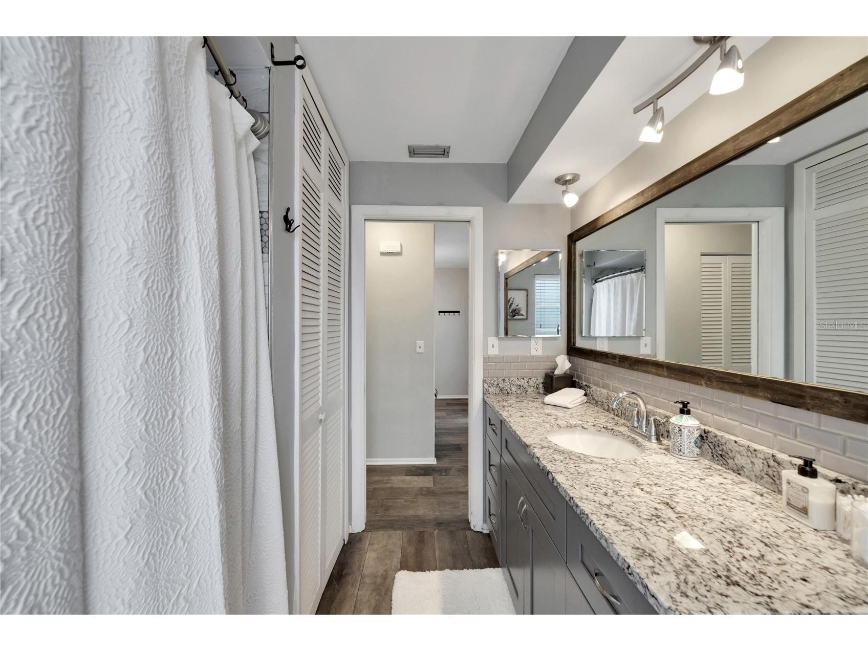 2138 Timber Lane Clearwater FL 33763 TB8476239 image19