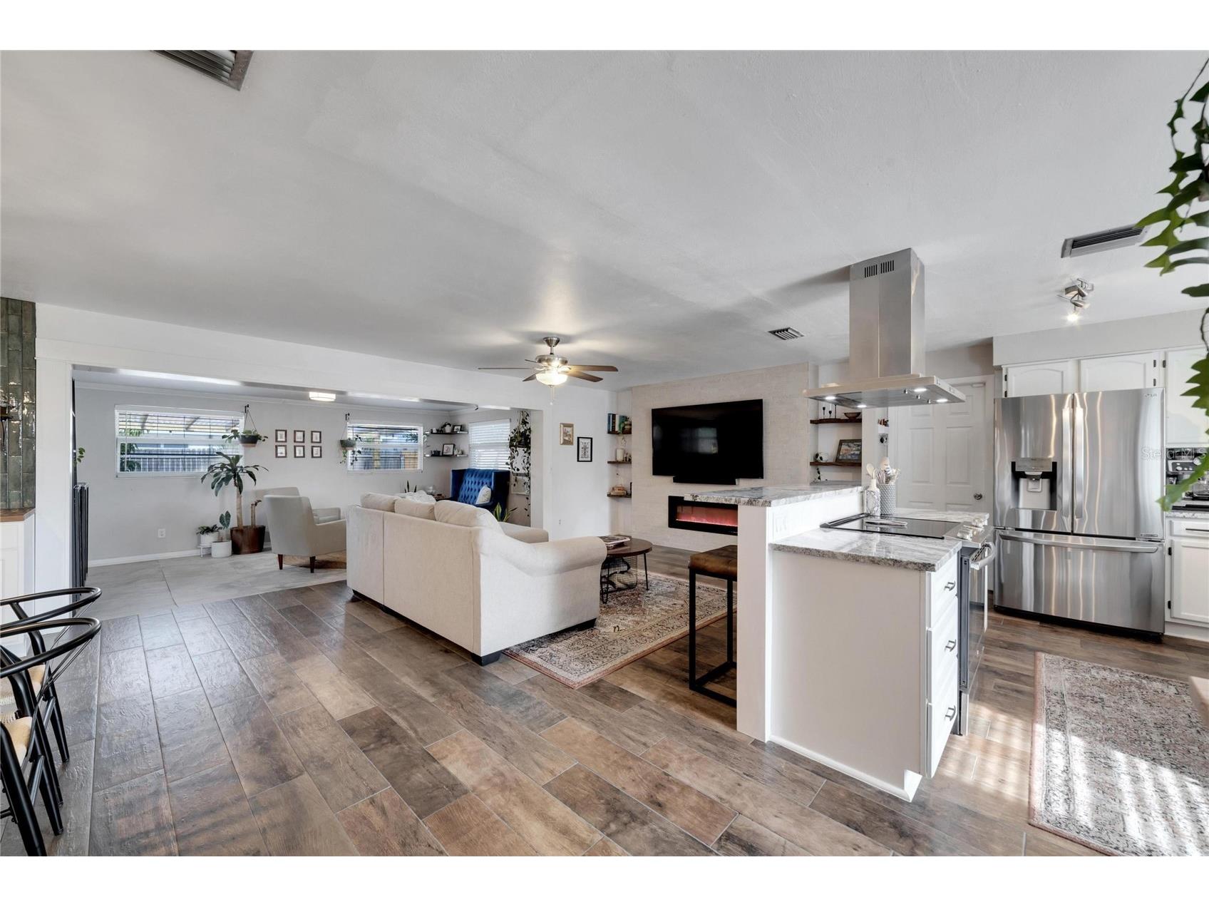 2138 Timber Lane Clearwater FL 33763 TB8476239 image2