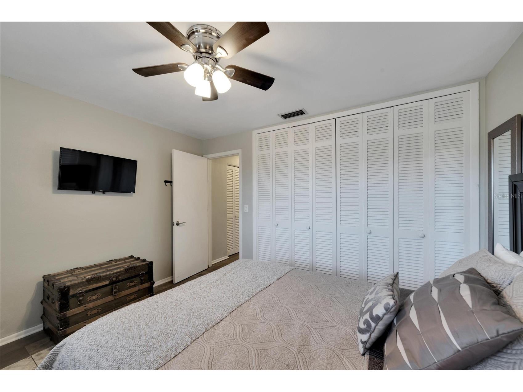 2138 Timber Lane Clearwater FL 33763 TB8476239 image8
