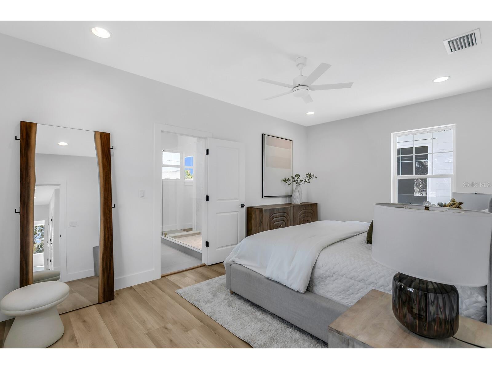 2138 W Chestnut Street Tampa FL 33607 TB8475784 image24