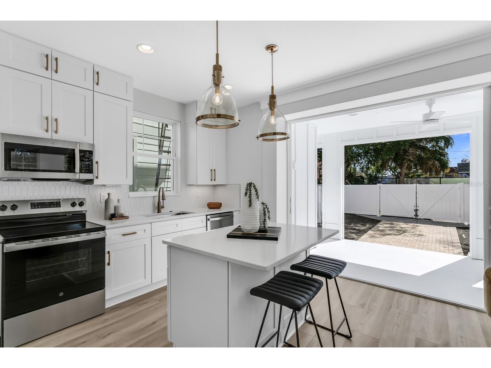 2138 W Chestnut Street Tampa FL 33607 TB8475784 image4