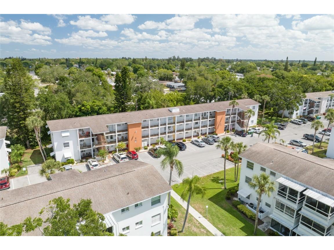 2139 Canal Drive #B33 Bradenton FL 34207 A4591840 image1