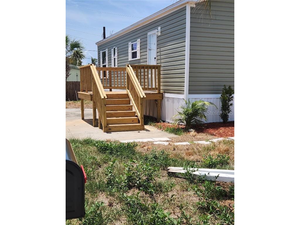 2139 Orange Drive Holiday FL 34691 W7852483 image1