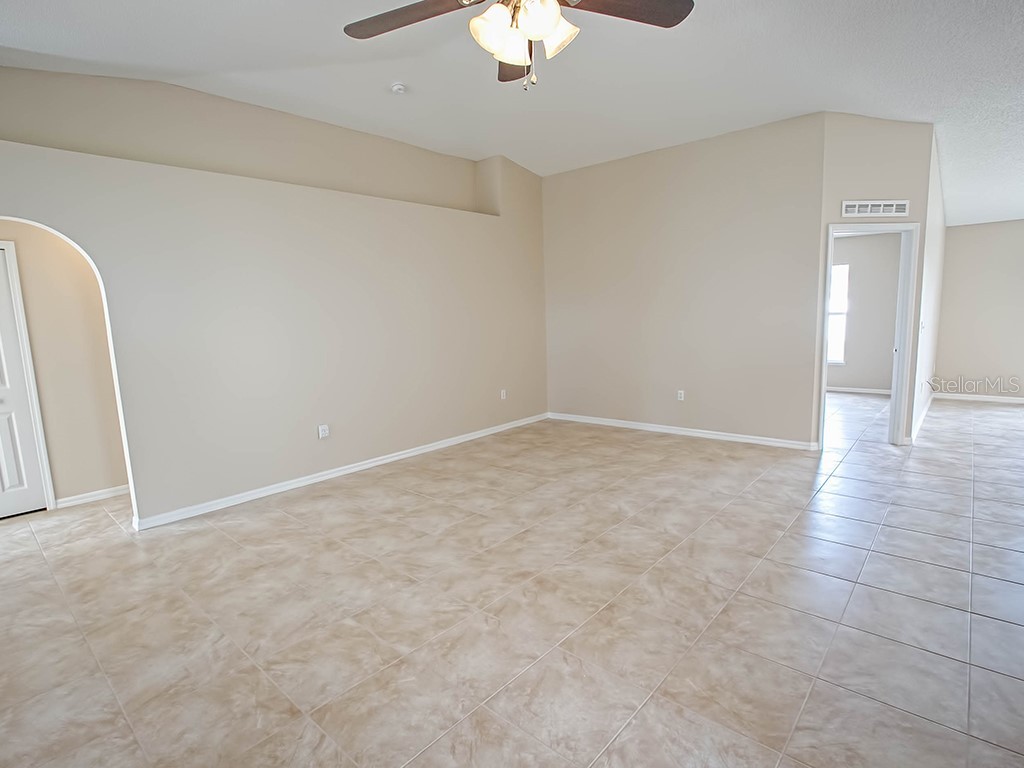 2139 Sandridge Circle Eustis FL 32726 G5113175 image5