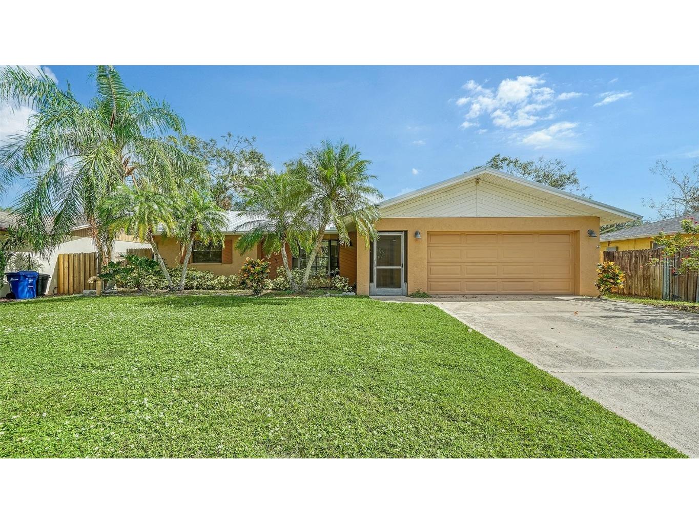 2139 Upton Avenue Sarasota FL 34232 A4628478 image1