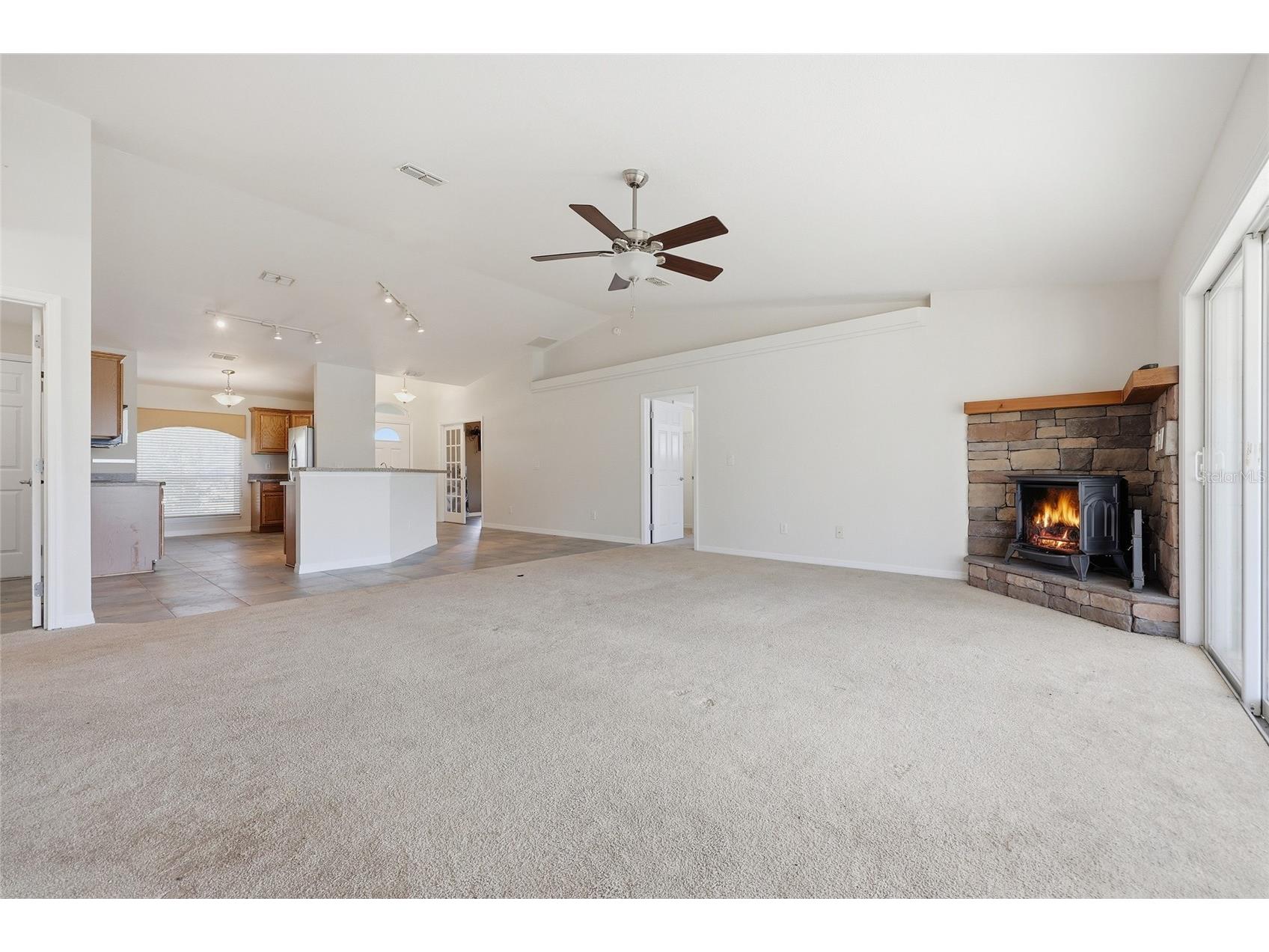 21395 NW 39th Court Micanopy FL 32667 - Orange Lake GC540283 image7