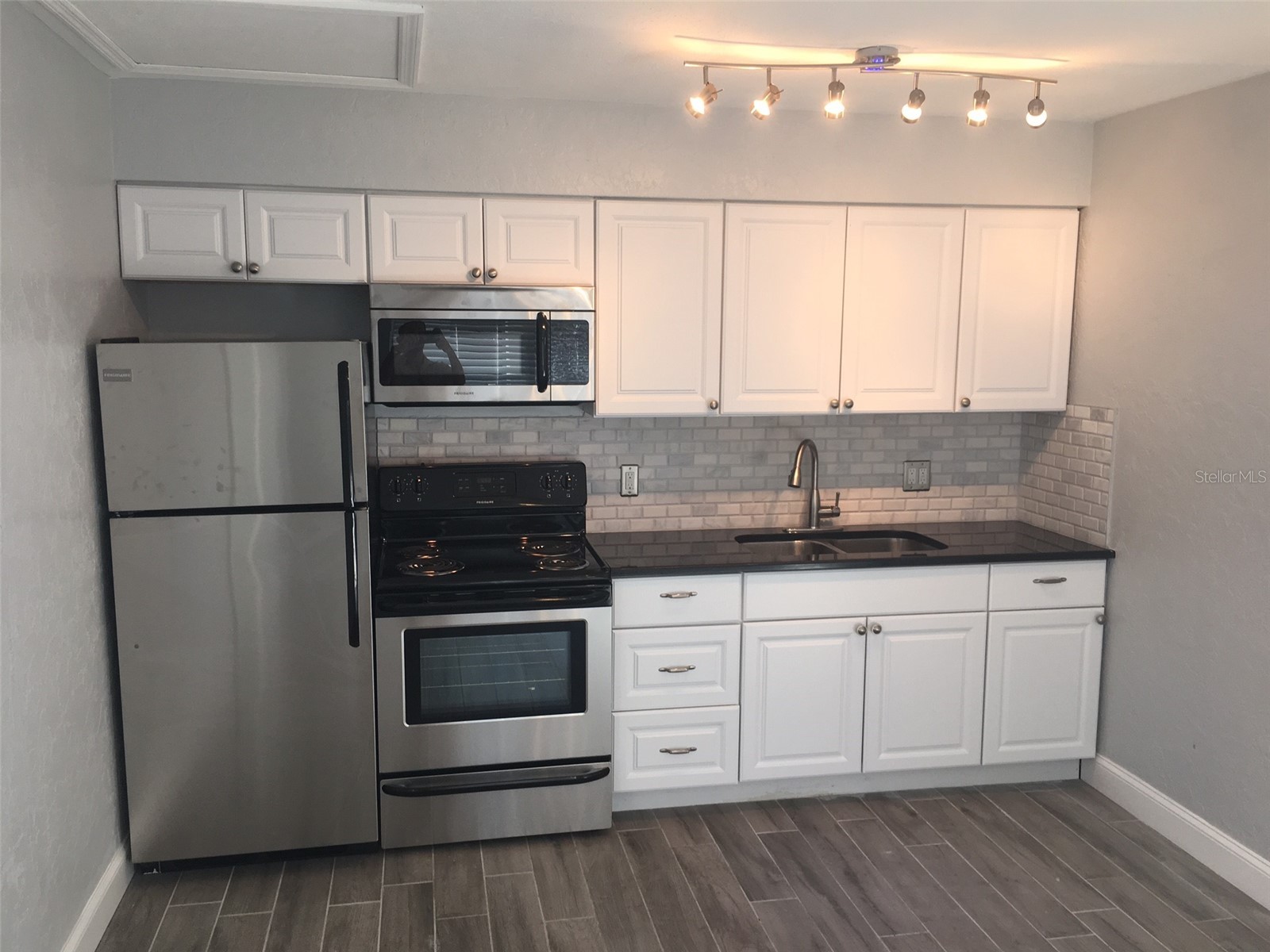 214 12th Avenue N #B Saint Petersburg FL 33701 TB8484220 image2