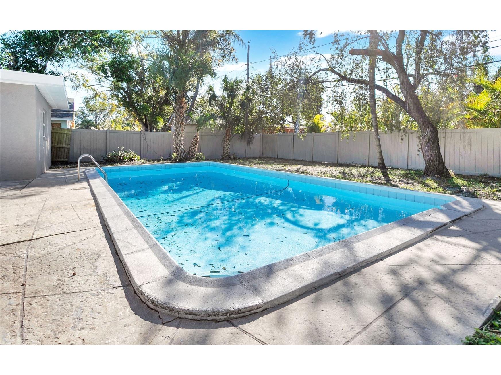 214 45th Avenue NE Saint Petersburg FL 33703 O6378881 image24