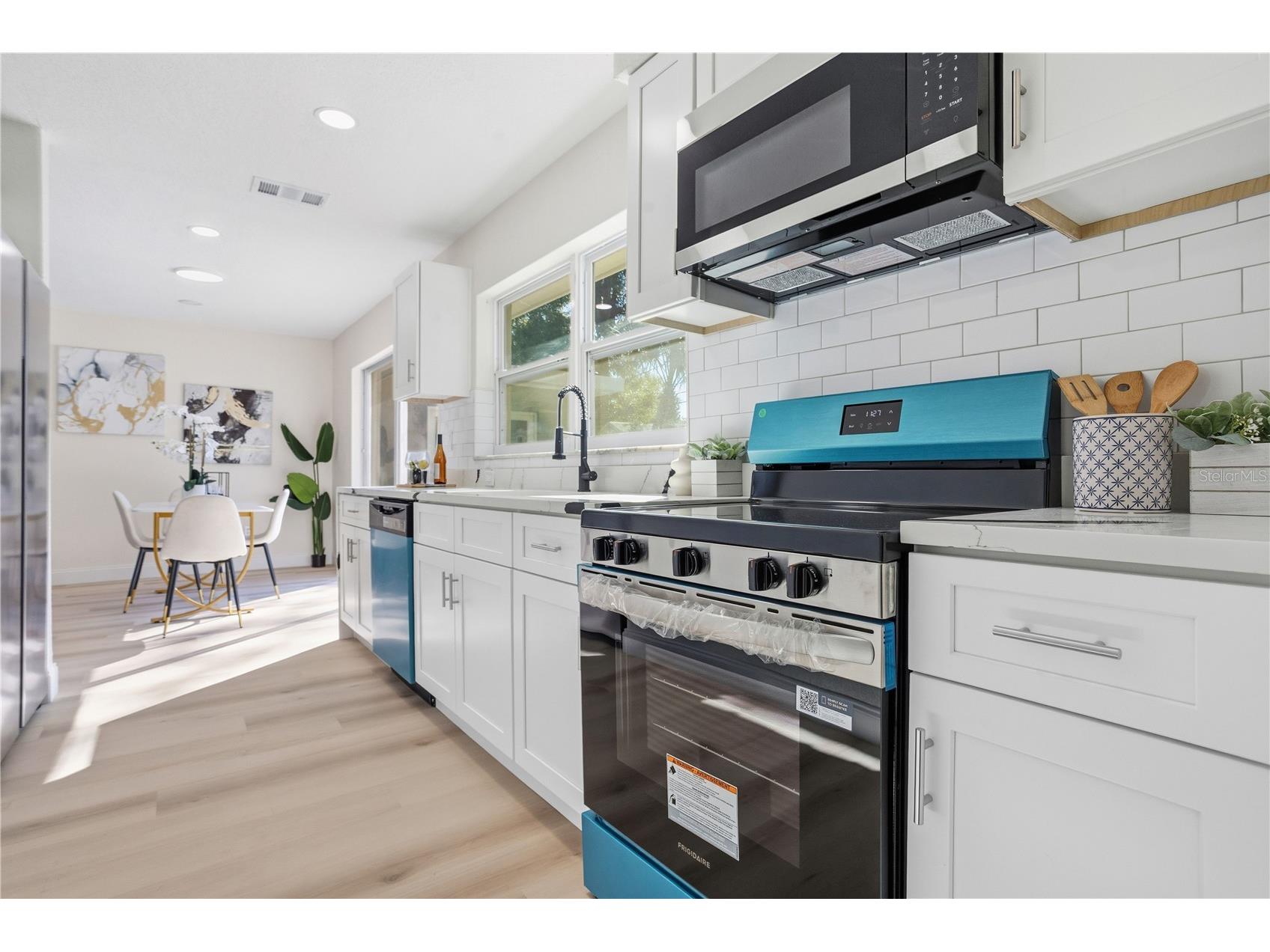 214 45th Avenue NE Saint Petersburg FL 33703 O6378881 image9