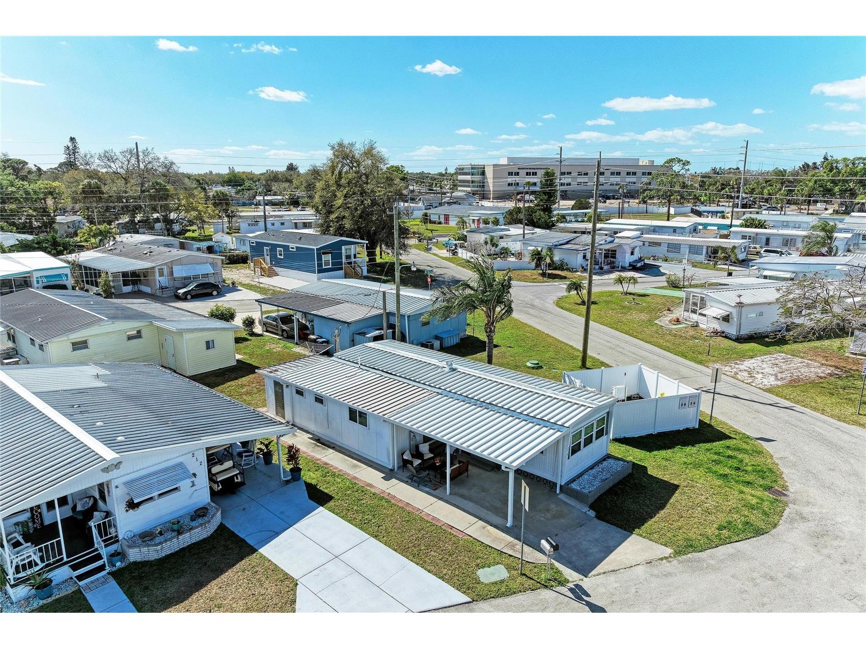 214 52nd Avenue Drive W Bradenton FL 34207 A4683983 image1