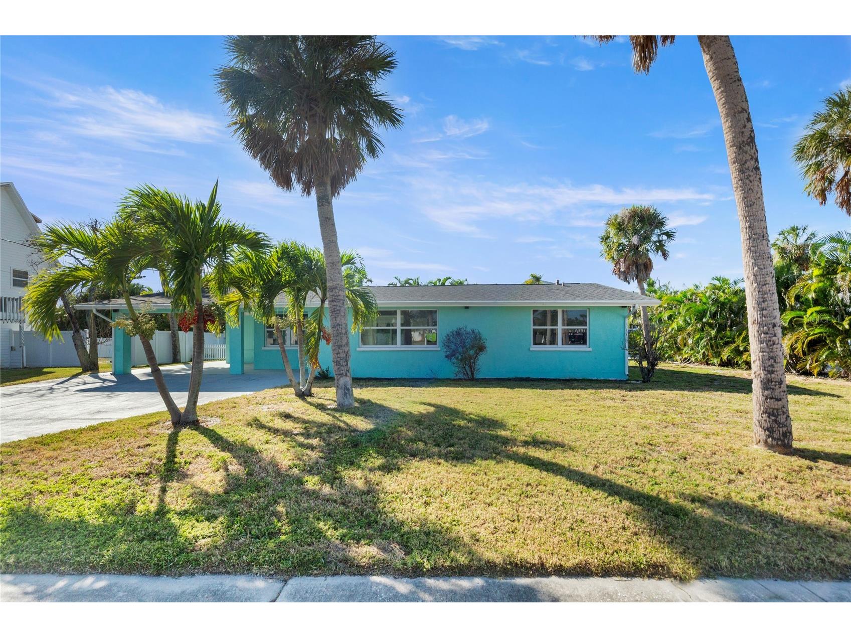 214 85th Street Holmes Beach FL 34217 TB8444636 image1