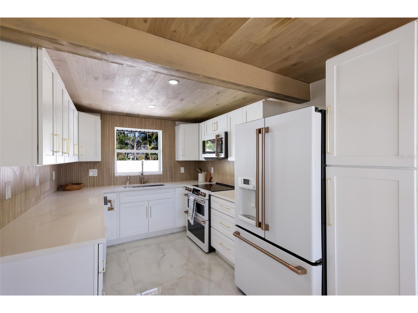 214 85th Street Holmes Beach FL 34217 TB8510500 image12