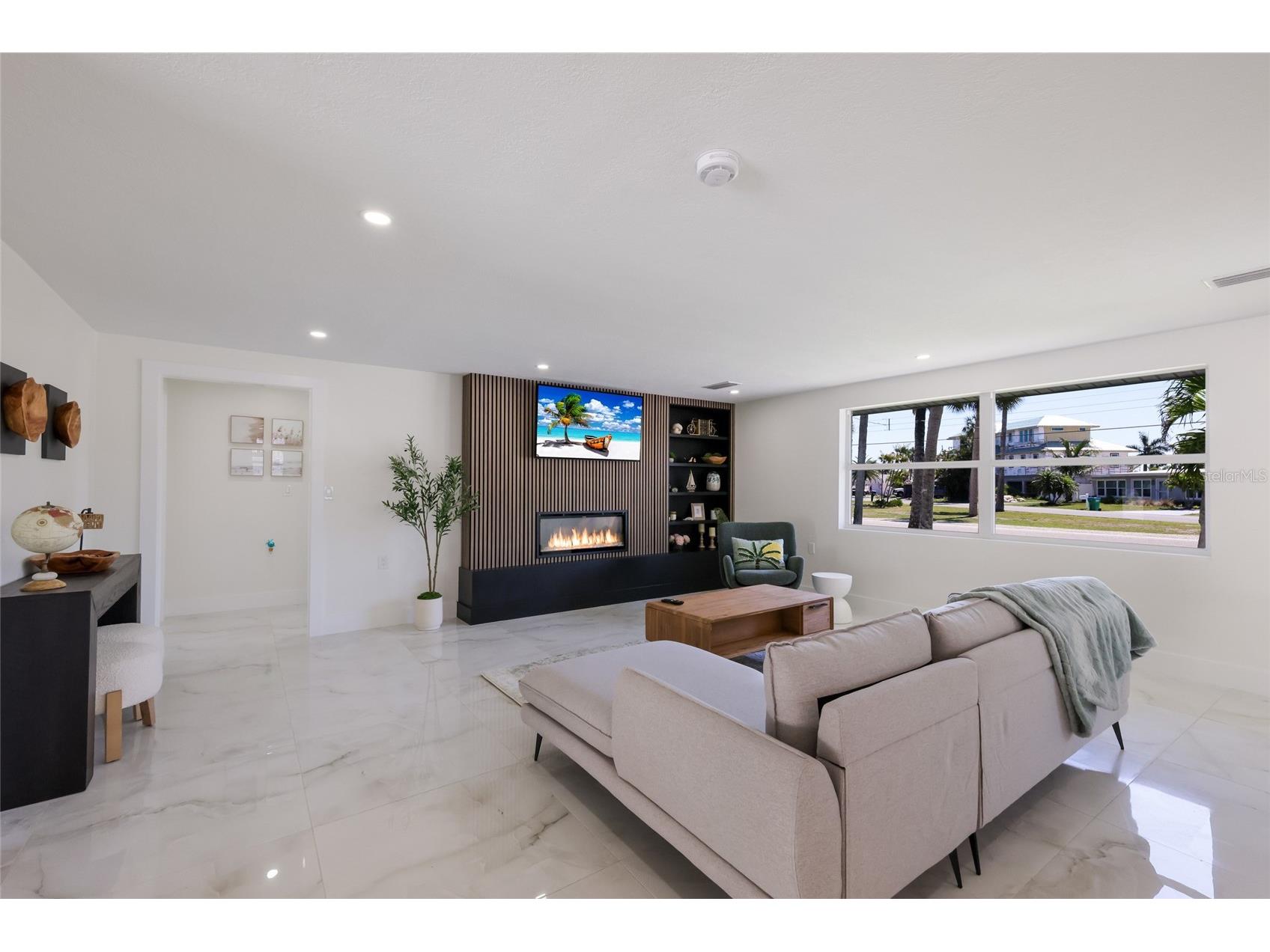 214 85th Street Holmes Beach FL 34217 TB8510500 image6