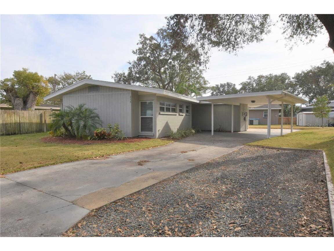 214 Anne Marie Circle Lakeland FL 33813 L4934809 image1