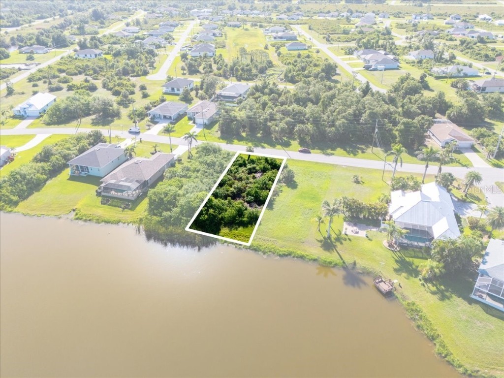 214 Antilla Drive Rotonda West FL 33947 C7511246 image3