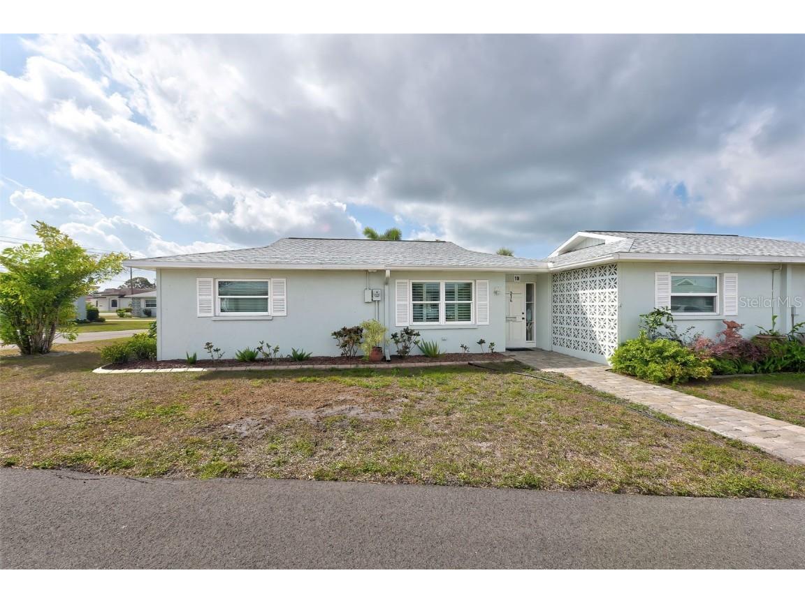 214 Beach Manor Lane #19 Venice FL 34285 N6126058 image1