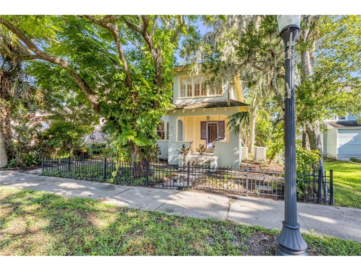 214 Cedar Street Daytona Beach FL 32114 V4943793 image1