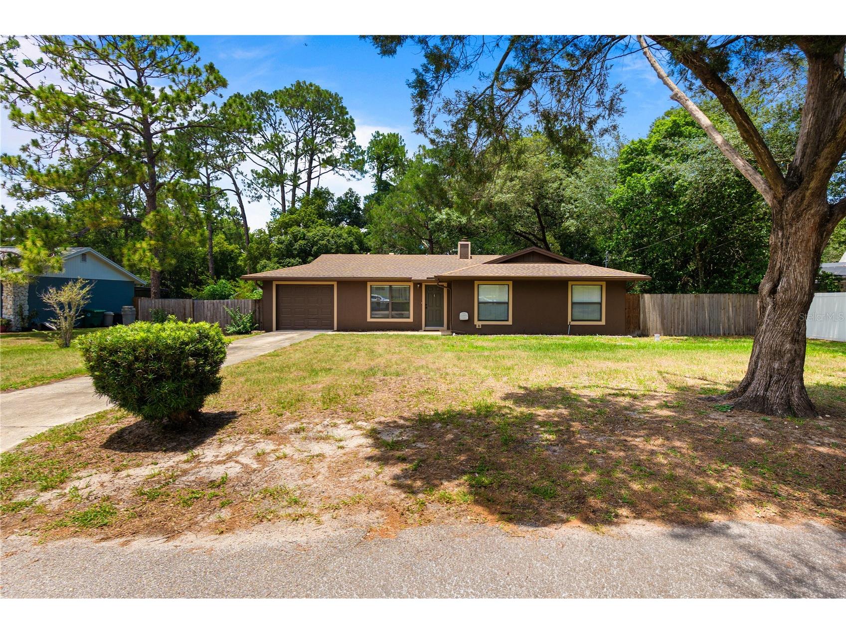 214 E Floyd Avenue Lake Mary FL 32746 - Crystal Lake G5113393 image1