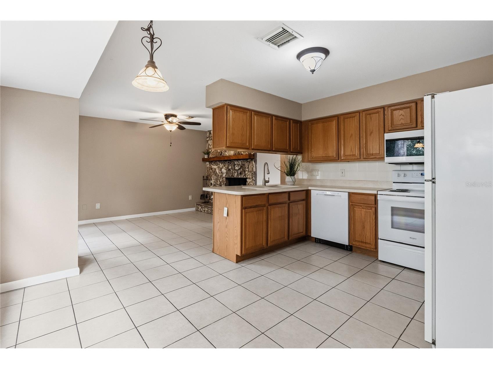 214 E Floyd Avenue Lake Mary FL 32746 - Crystal Lake G5113393 image16
