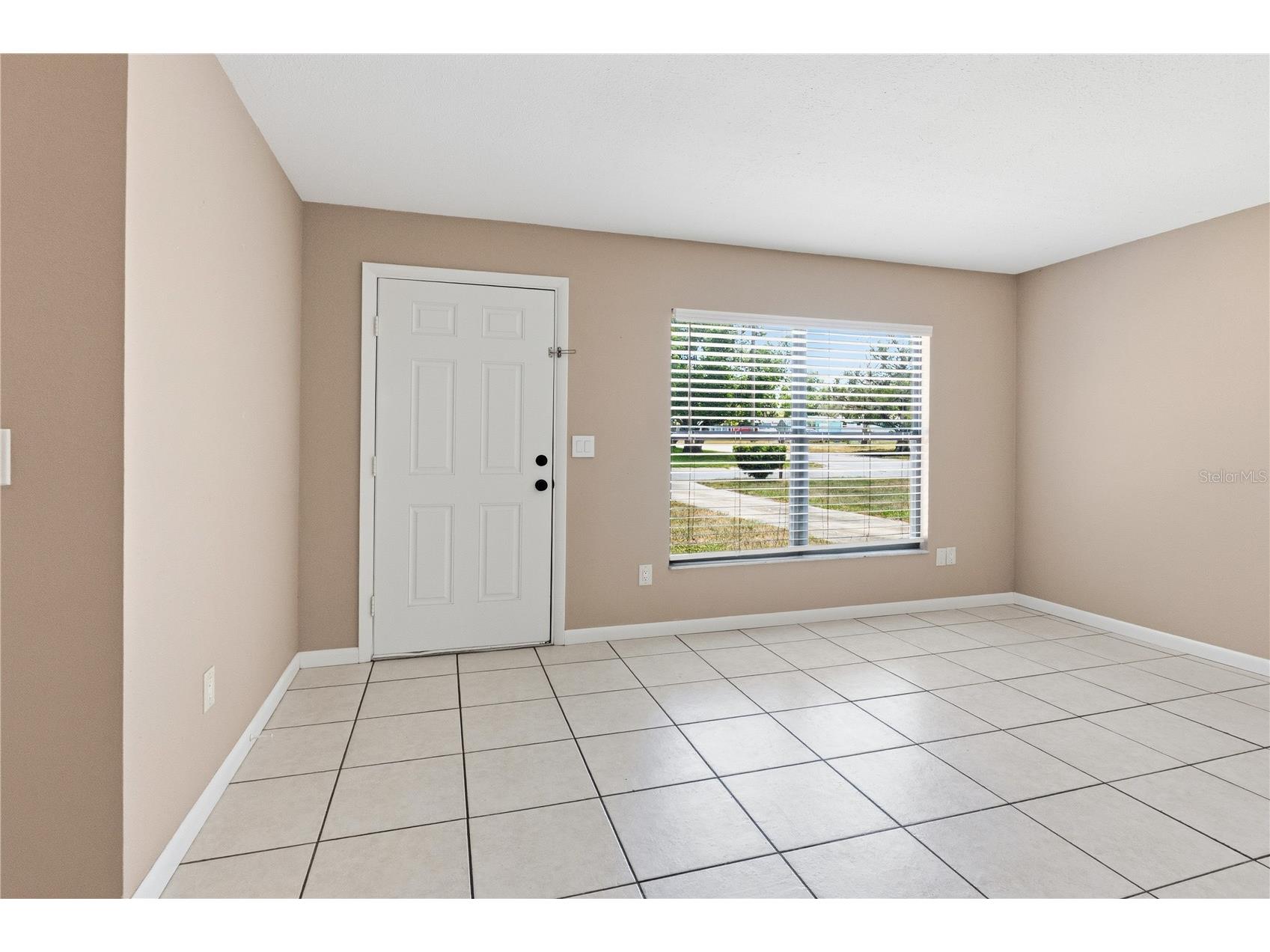 214 E Floyd Avenue Lake Mary FL 32746 - Crystal Lake G5113393 image4