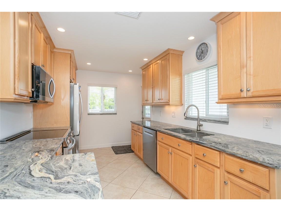 214 Fair Winds Drive #214 Nokomis FL 34275 N6139737 image23