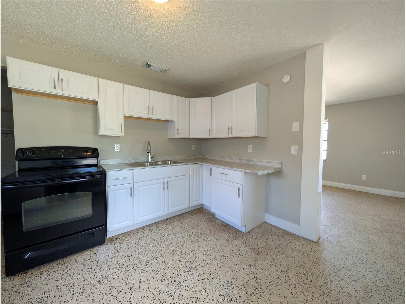 214 Fairlane Avenue Orlando FL 32809 O6402603 image4