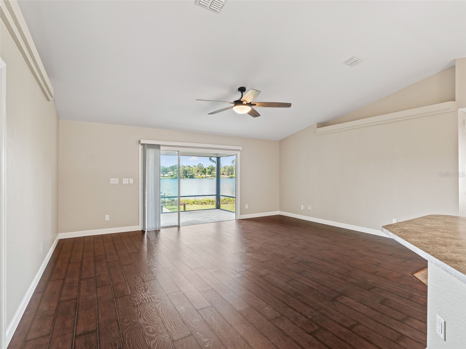 214 Fisher Run Ocklawaha FL 32179 - Bear Lake OM724104 image17