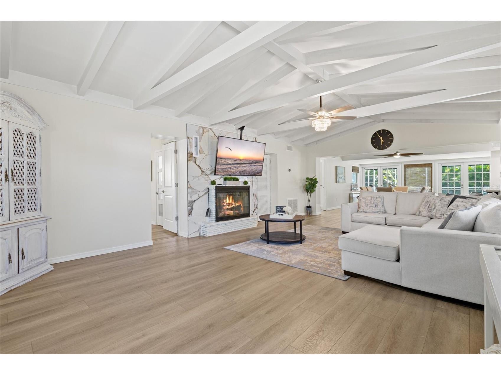 214 Gaines Avenue Sarasota FL 34243 A4688411 image12