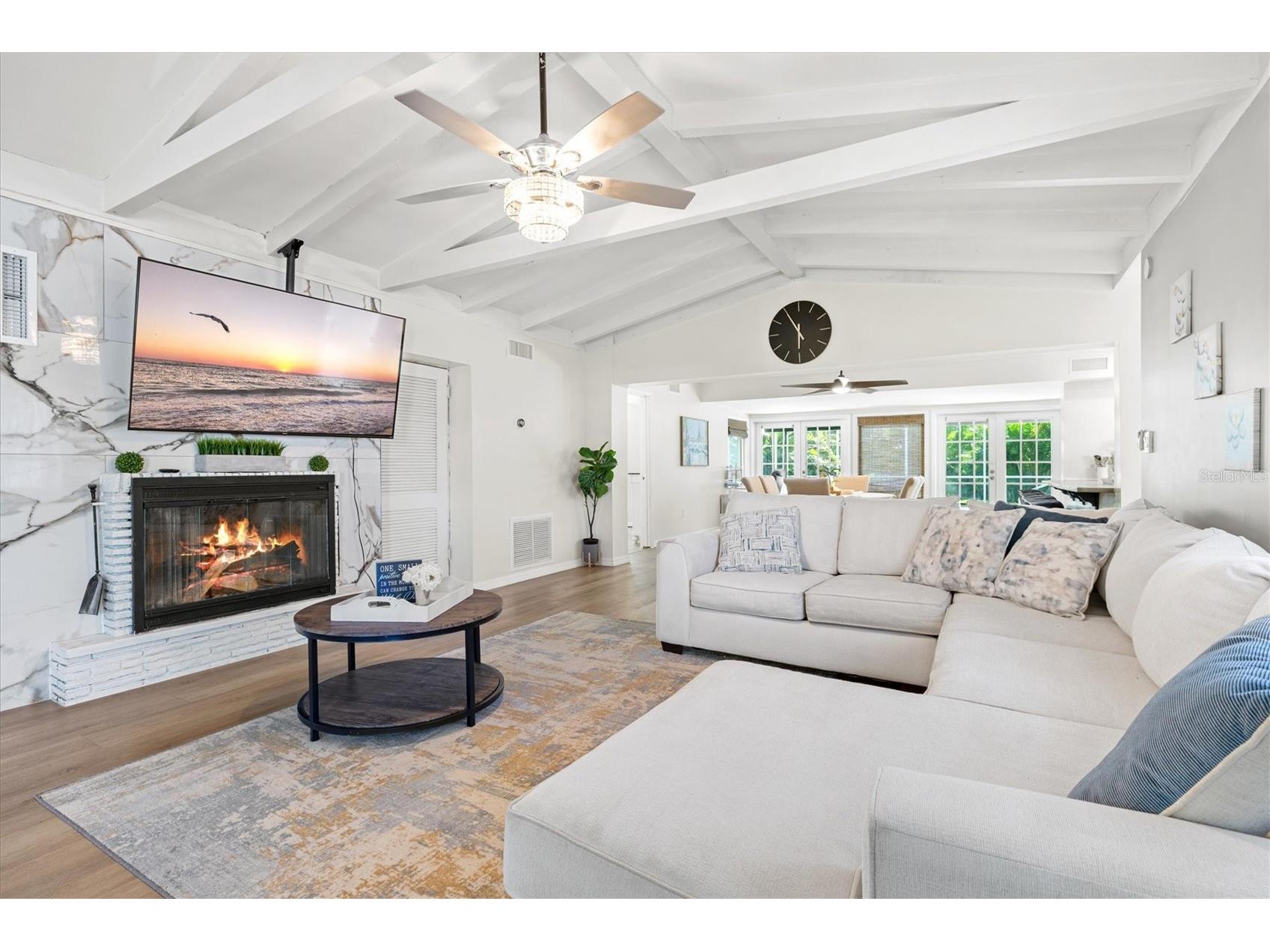 214 Gaines Avenue Sarasota FL 34243 A4688411 image13
