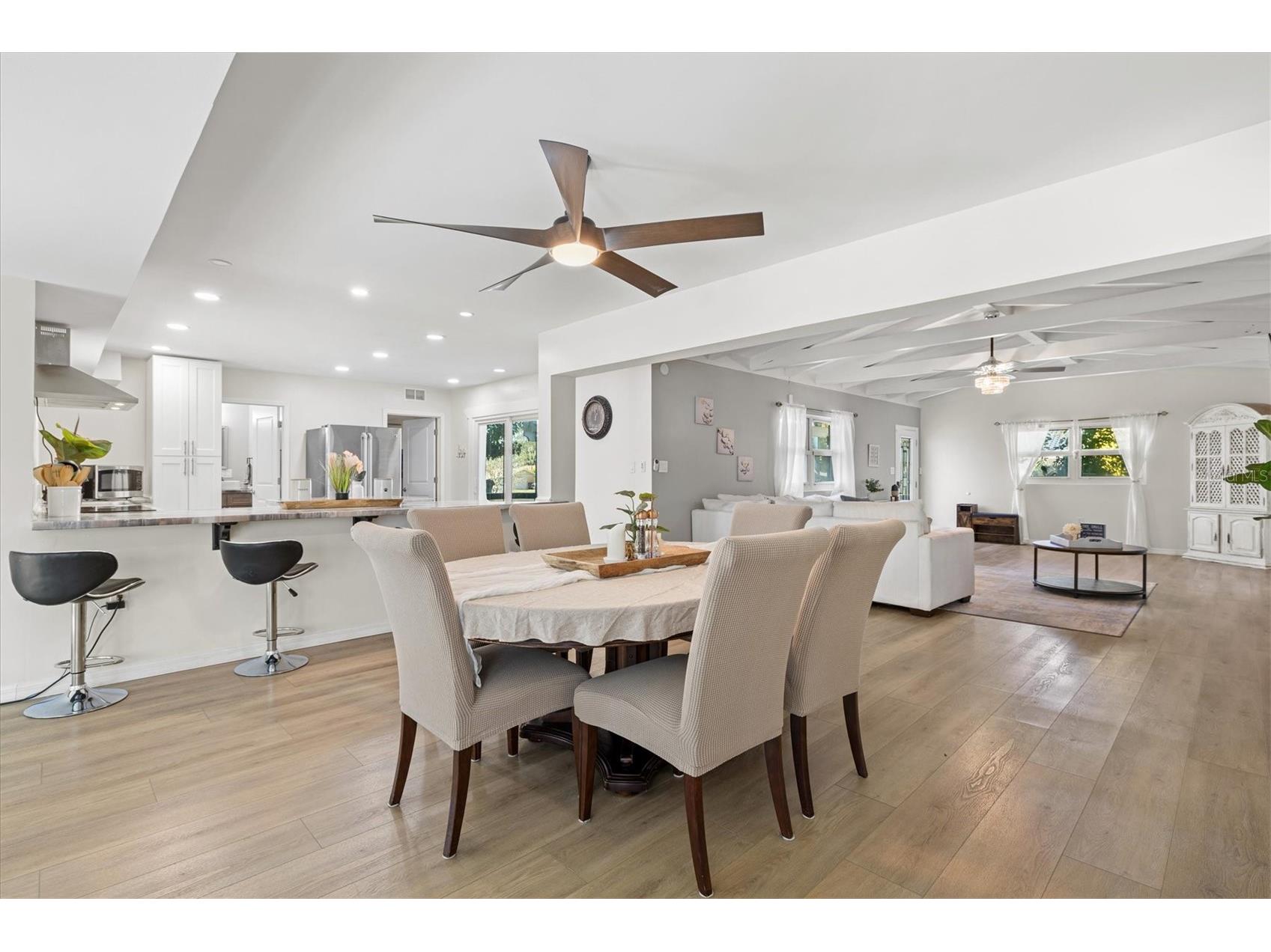 214 Gaines Avenue Sarasota FL 34243 A4688411 image20