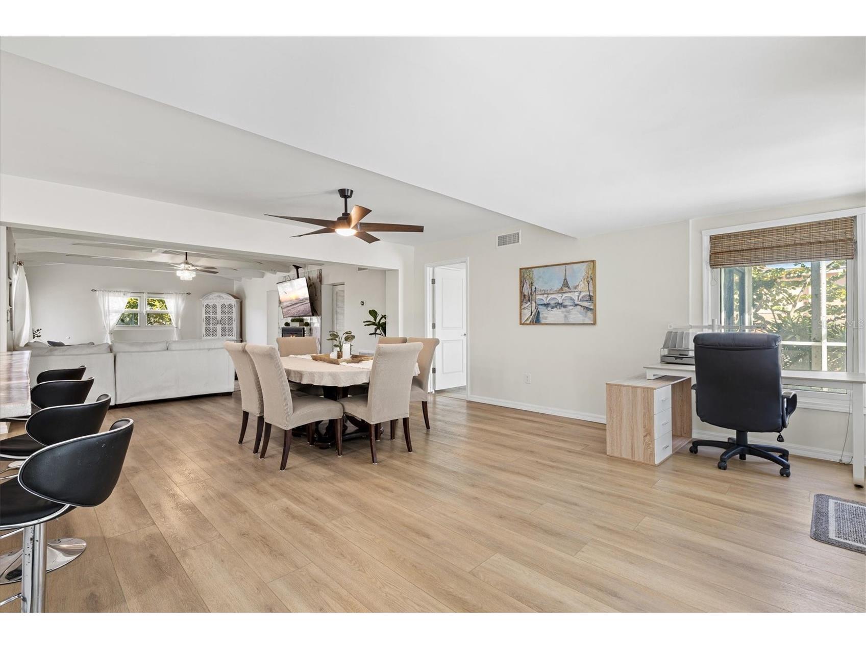 214 Gaines Avenue Sarasota FL 34243 A4688411 image23