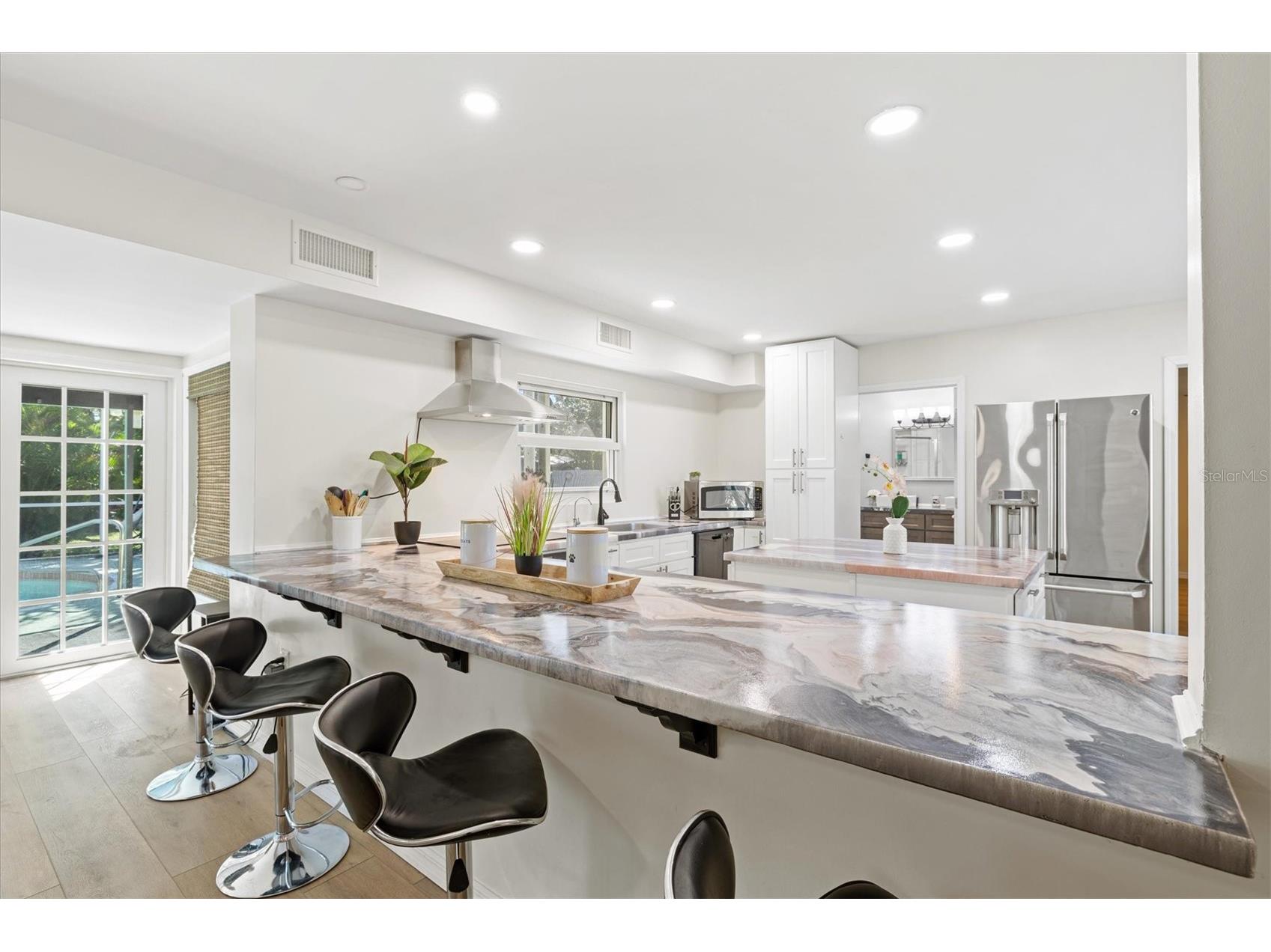 214 Gaines Avenue Sarasota FL 34243 A4688411 image26