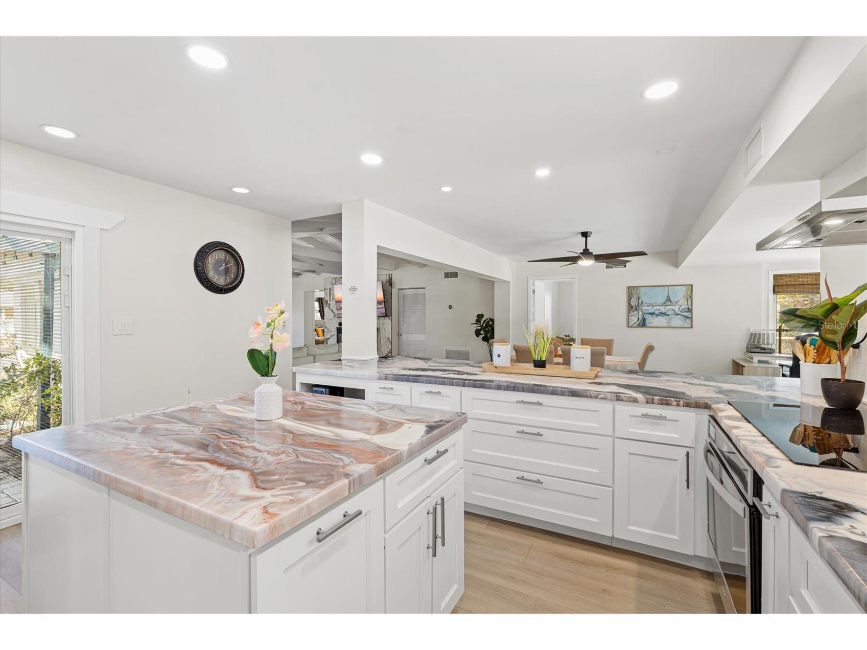 214 Gaines Avenue Sarasota FL 34243 A4688411 image29