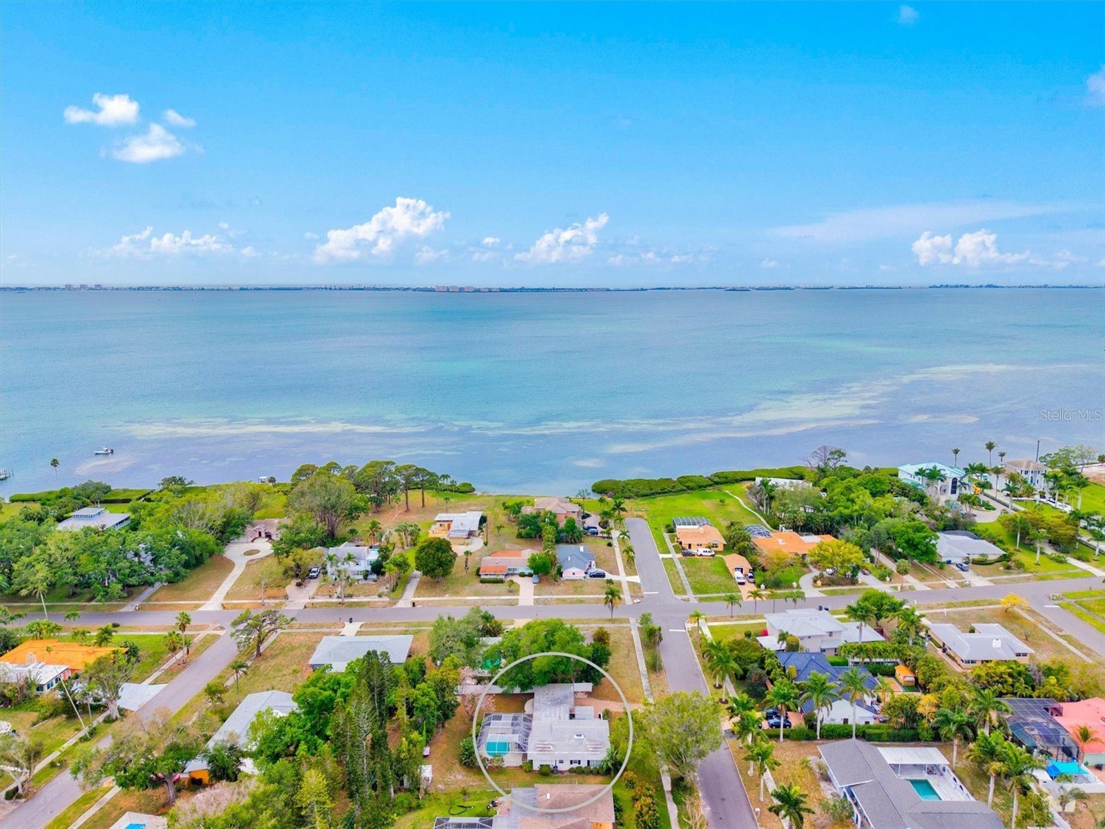 214 Gaines Avenue Sarasota FL 34243 A4688411 image3