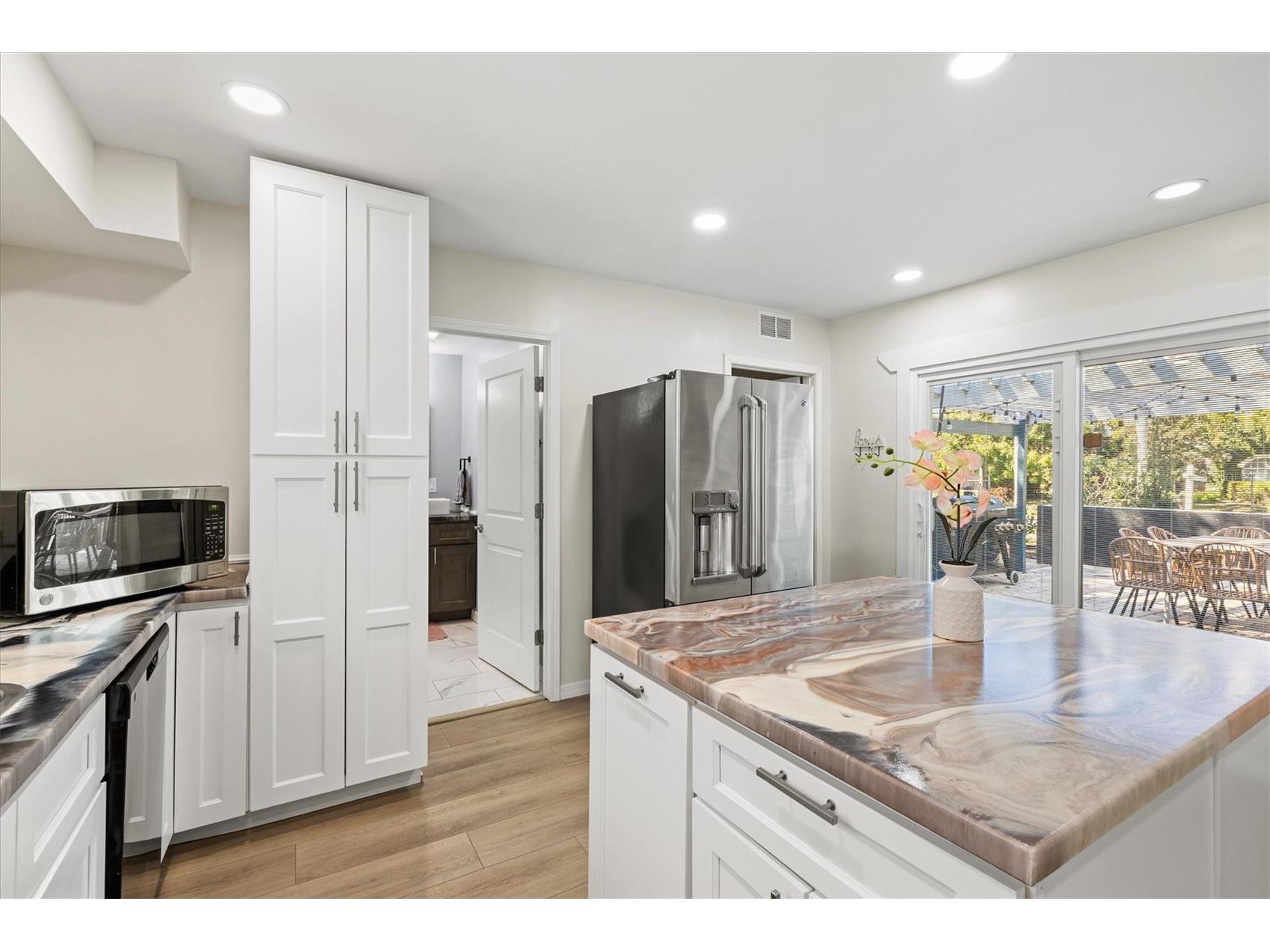 214 Gaines Avenue Sarasota FL 34243 A4688411 image30