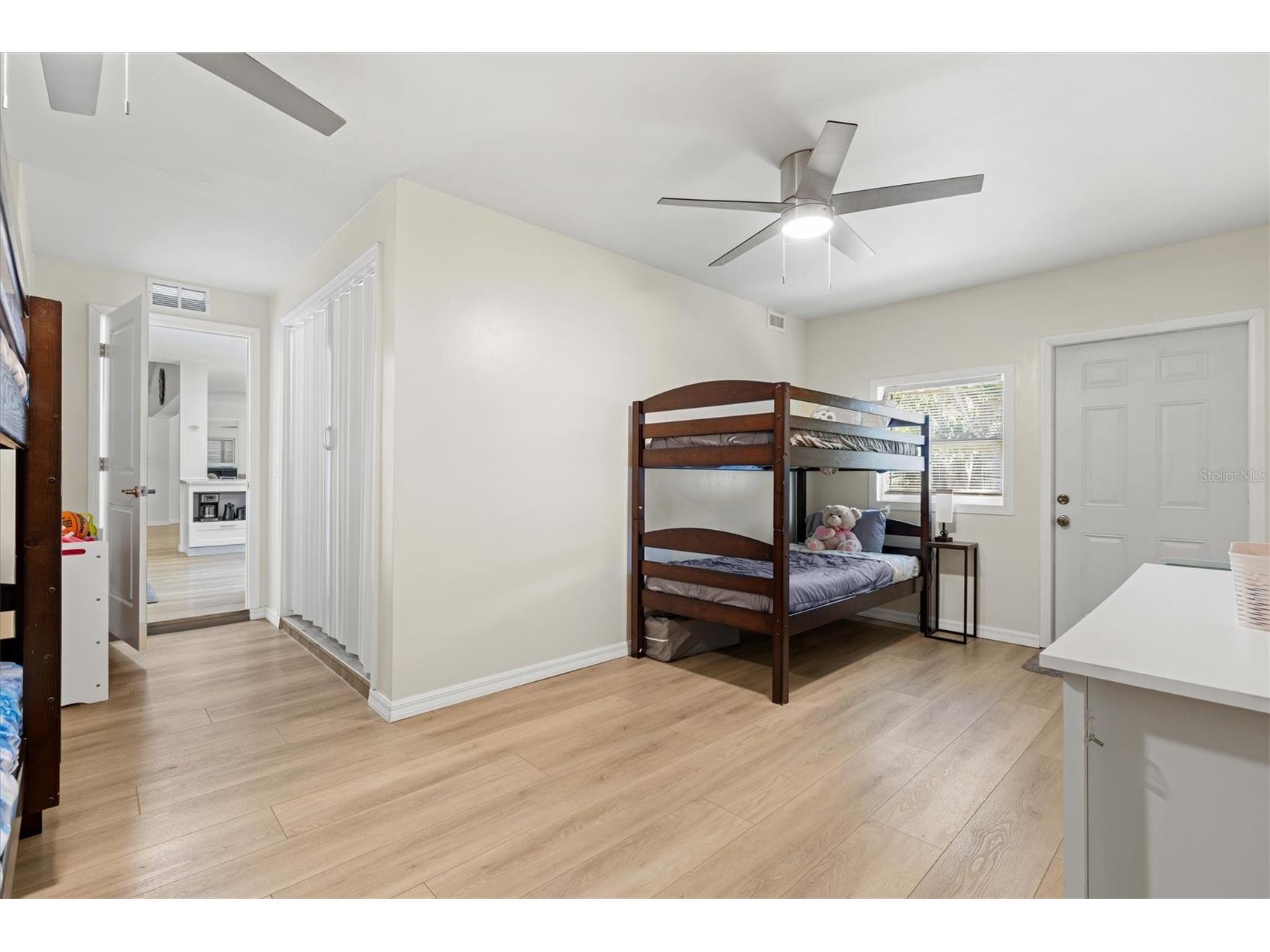214 Gaines Avenue Sarasota FL 34243 A4688411 image42