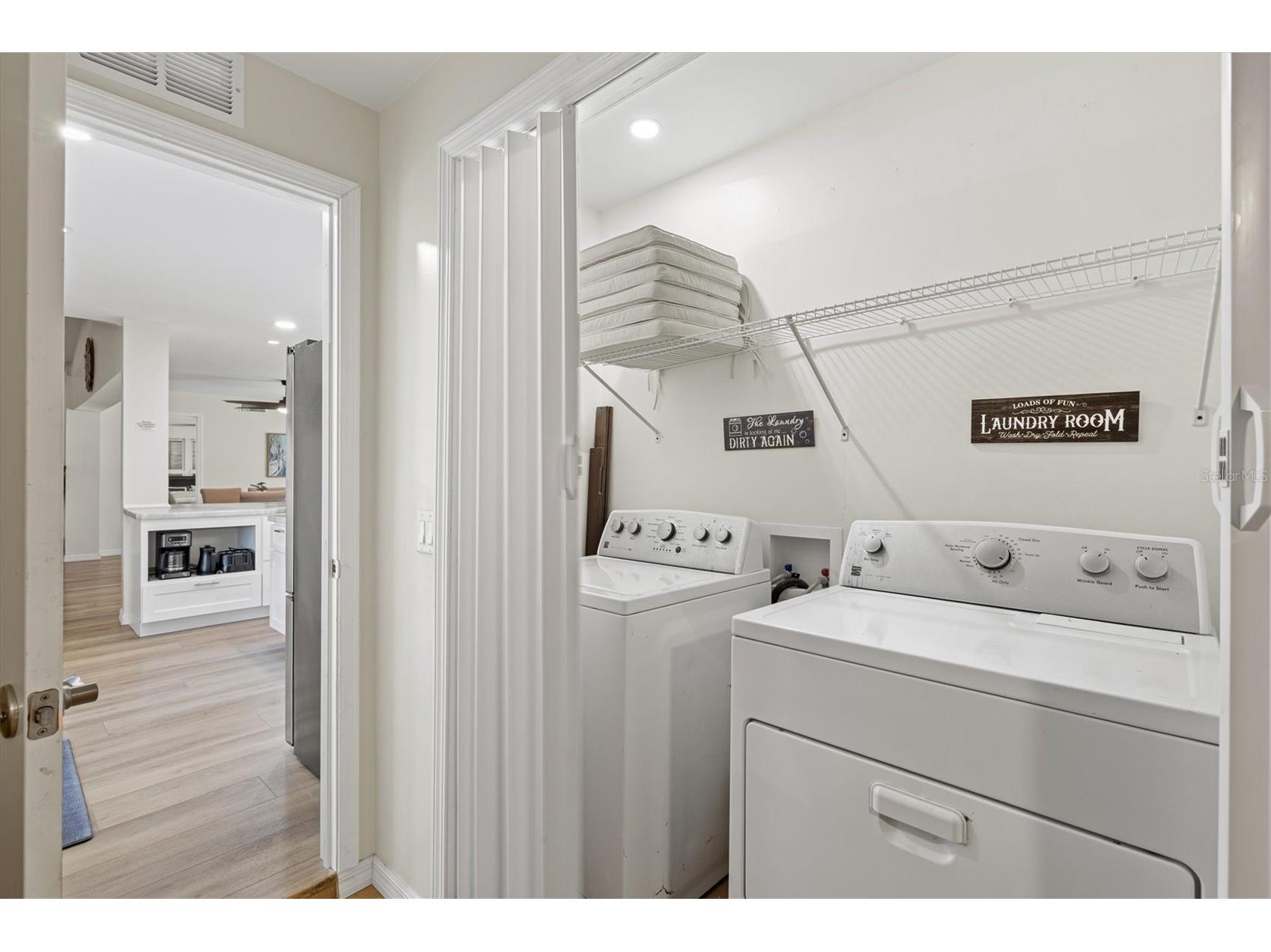 214 Gaines Avenue Sarasota FL 34243 A4688411 image45