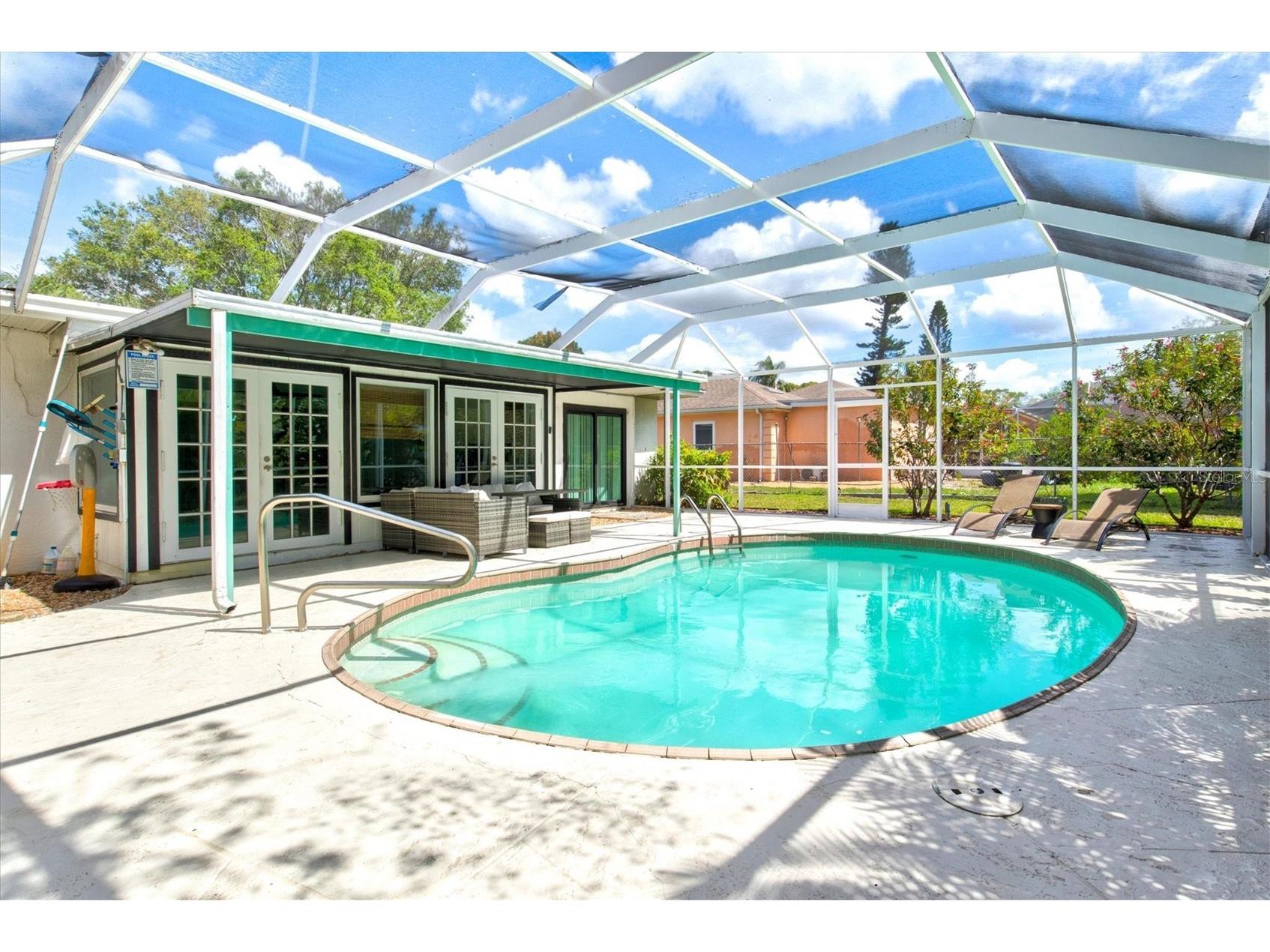 214 Gaines Avenue Sarasota FL 34243 A4688411 image51
