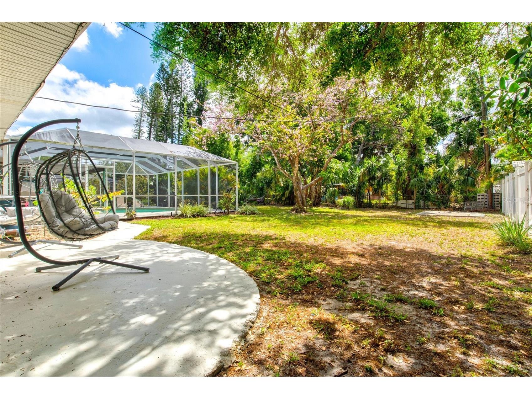 214 Gaines Avenue Sarasota FL 34243 A4688411 image54