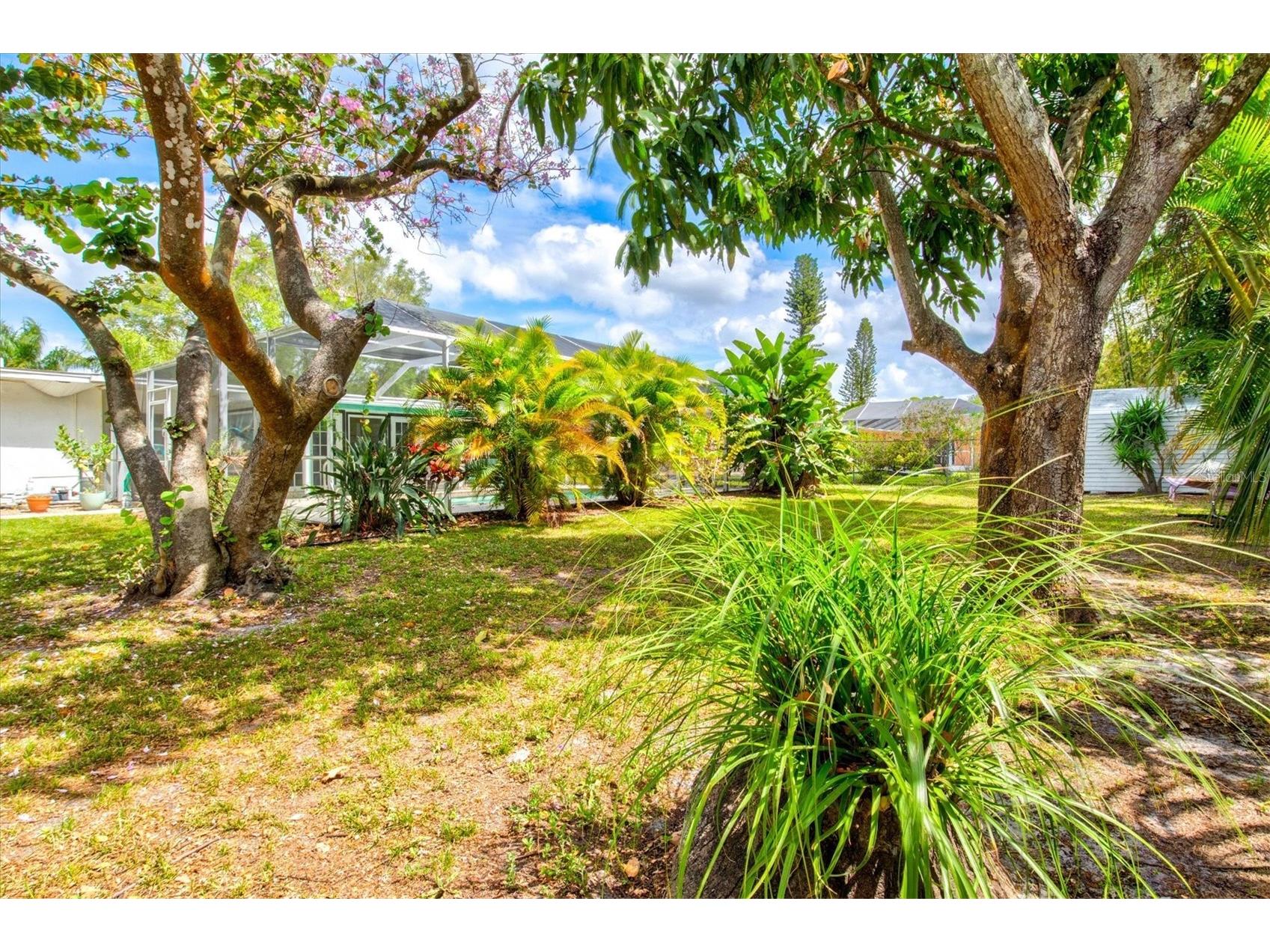 214 Gaines Avenue Sarasota FL 34243 A4688411 image57