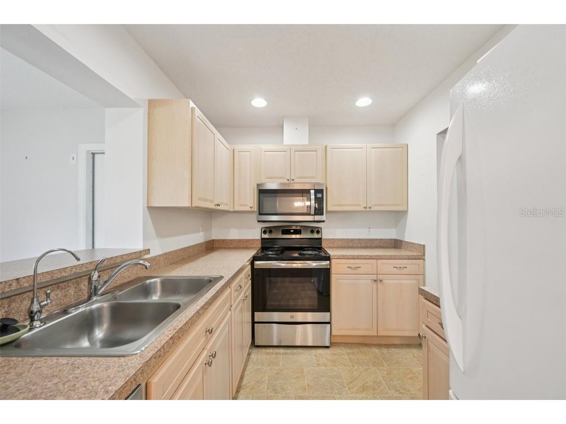 214 Gloucester Boulevard Sun City Center FL 33573 TB8429193 image13