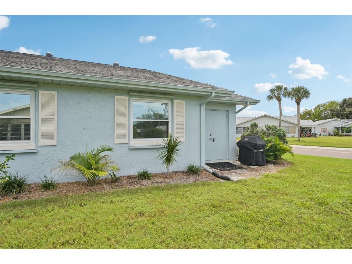 214 Gloucester Boulevard Sun City Center FL 33573 TB8429193 image27