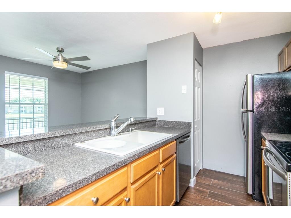 214 Lake Parsons Green #208 Brandon FL 33511 TB8508304 image9
