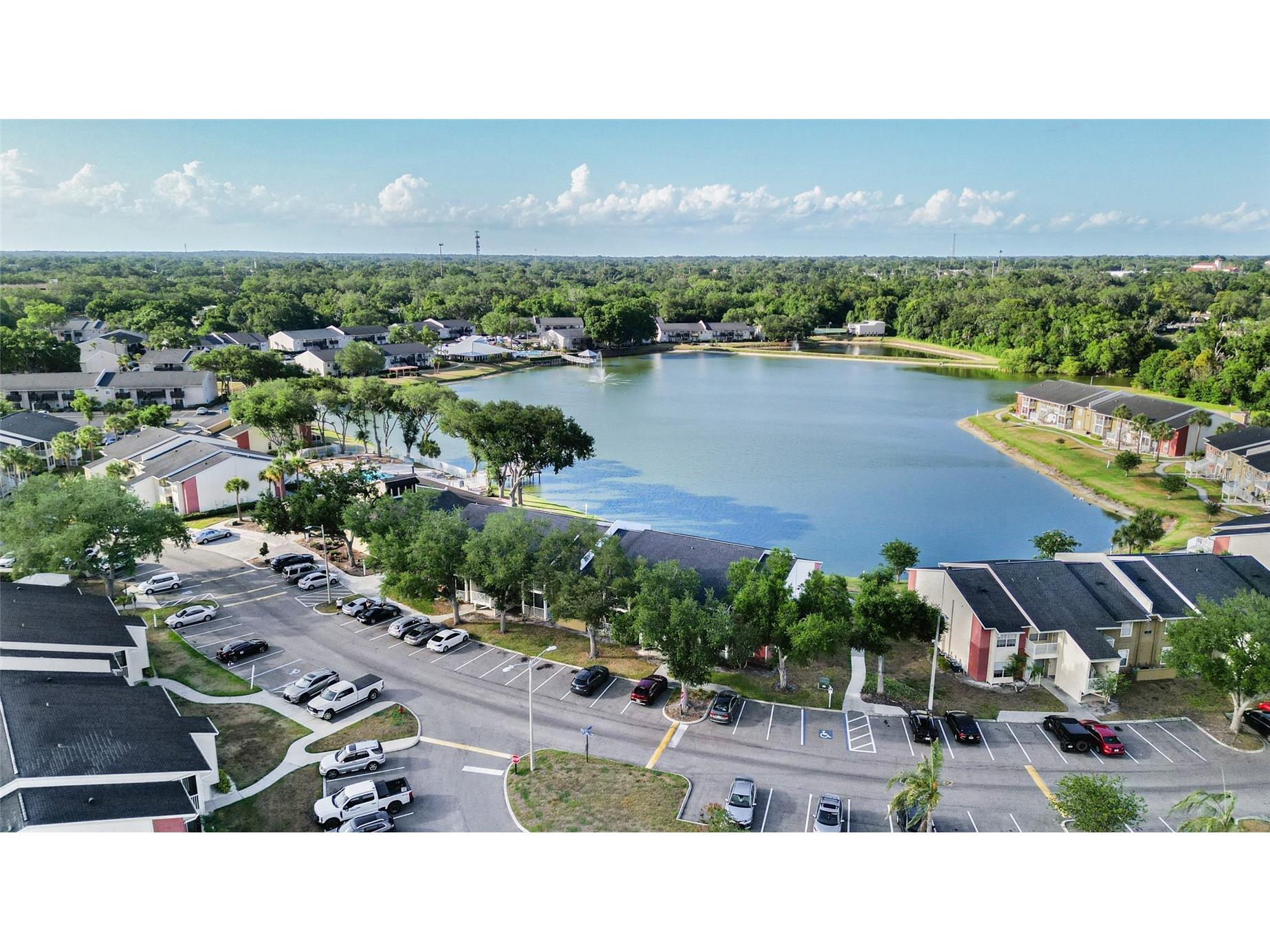 214 Lake Parsons Grn #206 Brandon FL 33511 - Lake Hendricks OM725120 image2
