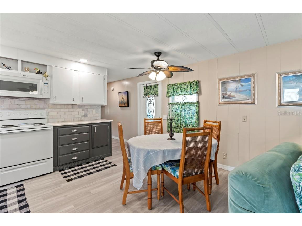 214 Leisure Way Palmetto FL 34221 A4674215 image12