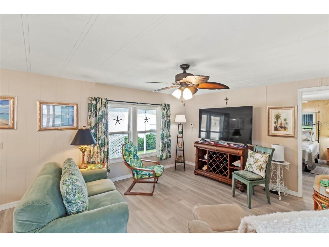 214 Leisure Way Palmetto FL 34221 A4674215 image13