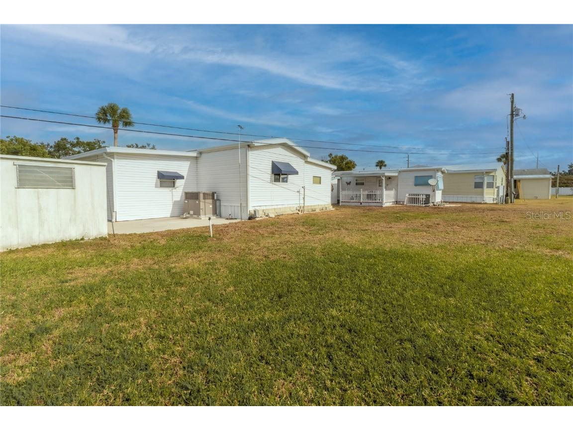 214 Leisure Way Palmetto FL 34221 A4674215 image32