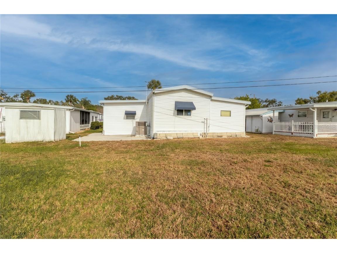 214 Leisure Way Palmetto FL 34221 A4674215 image33