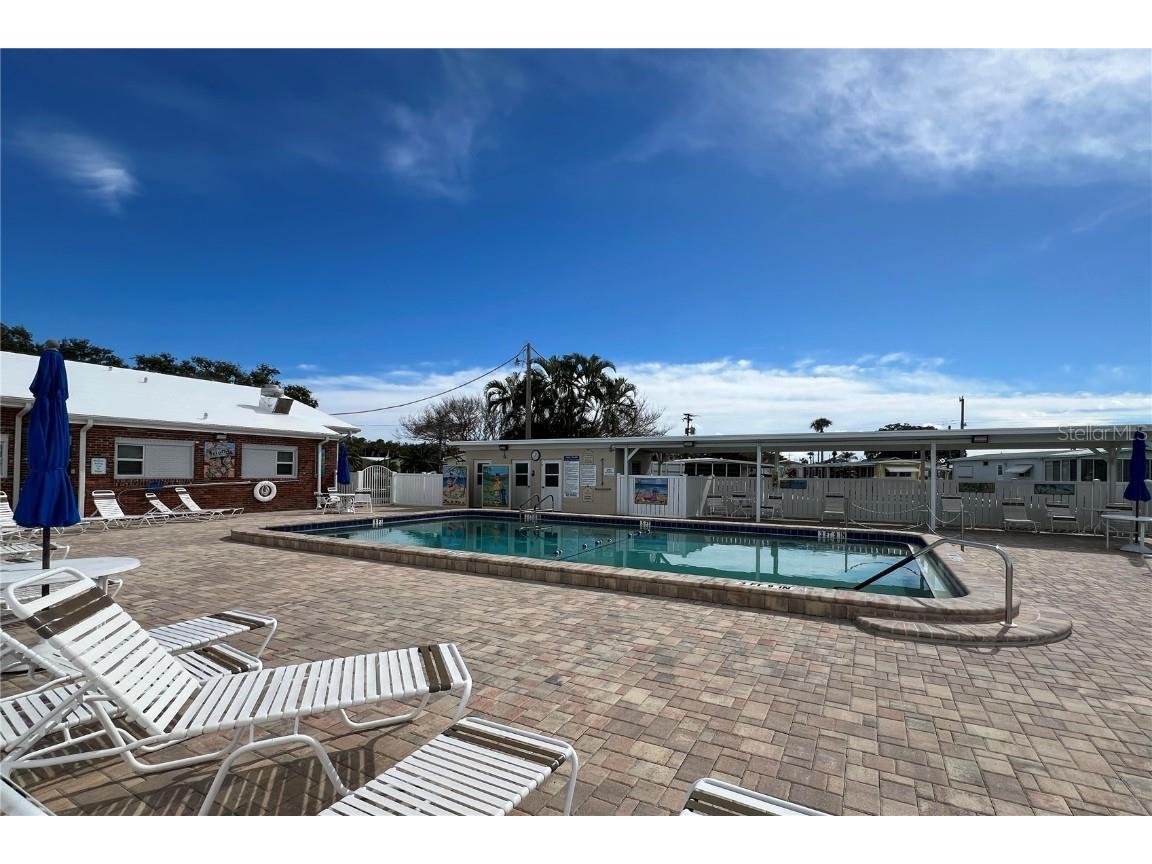 214 Leisure Way Palmetto FL 34221 A4674215 image40